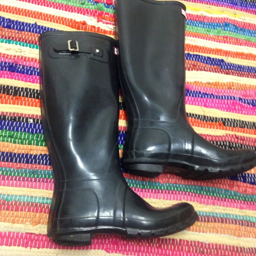 Hunter Tall Black Glossy Boots - Picture 5 of 8